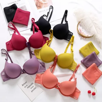 

Lace Floral Lingerie Set Push Up Bra Women Comfort Adjusted Bra And Panty Set Sexy Backless Wireless Underwear Set