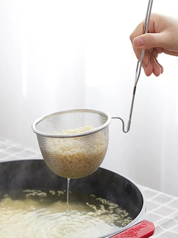 

Kitchen Spaghetti Strainer Basket With Handle Noodle Colander Stainless Steel Oil Grid Spicy Hot Spoon Home Vegetable Net Filter