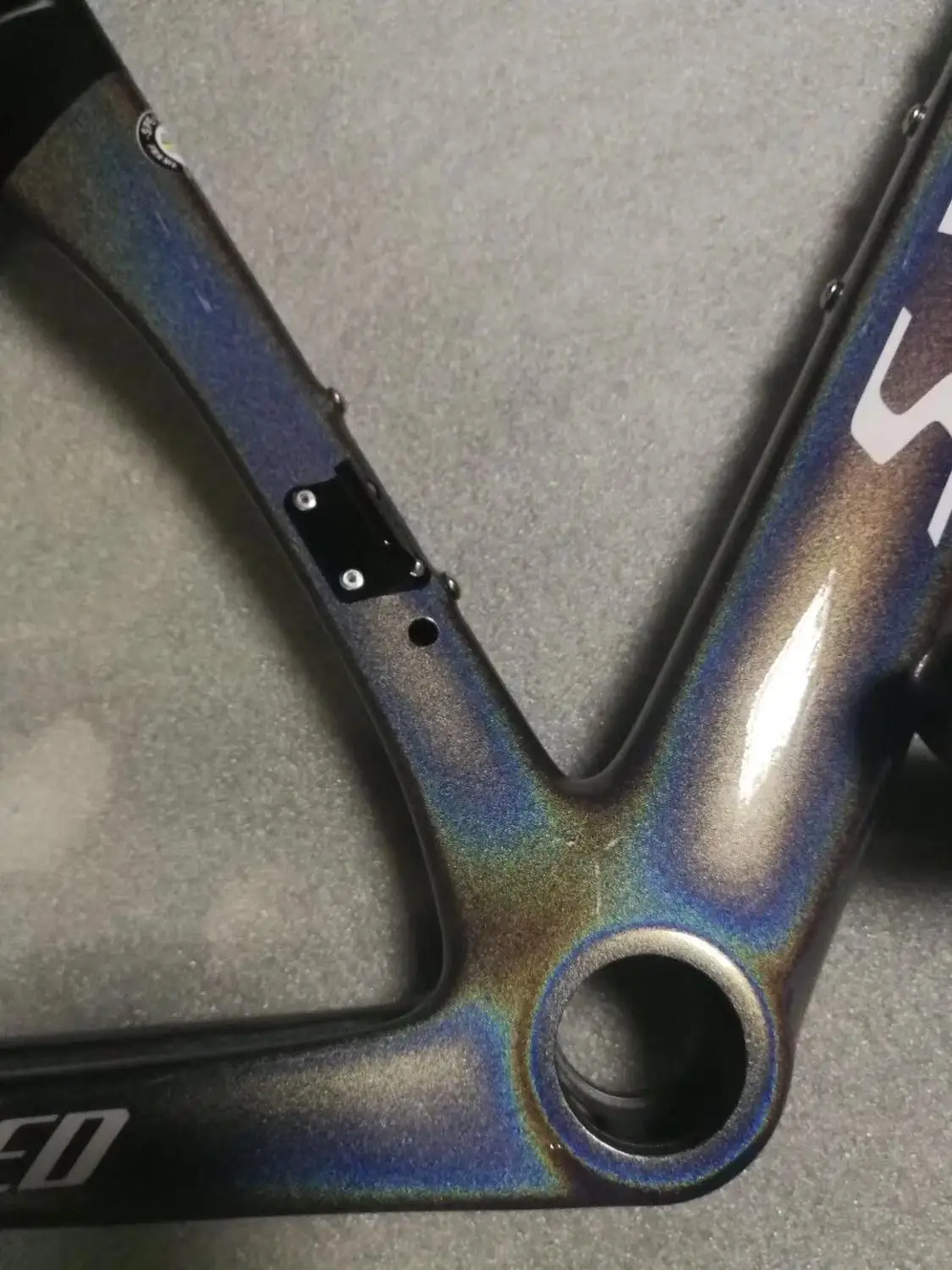 

Chameleon color frame in carbon 2019 sagan color bicycle frameset T1100 UD glossy veg bicycle framework free shipping