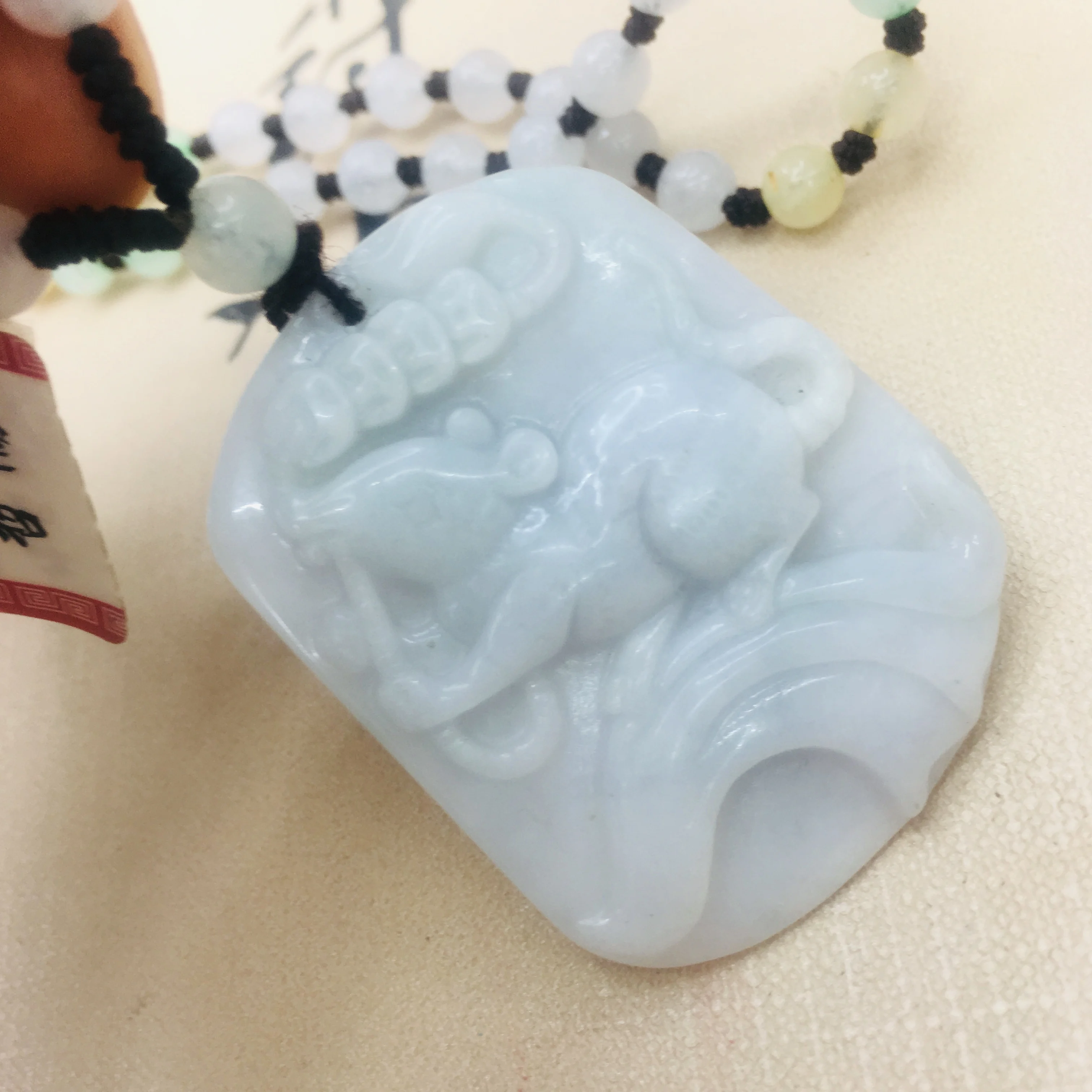 

Pure natural Emerald jade hand carved engraving zodiac mouse pendant tricolor jade bead necklace men and women sweater chain