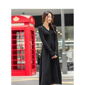 

INMAN 2020 Autumn New Arrival Knitwear Artsy Simple Design Solid Color V Neck Collar Fit Shape Women Dress