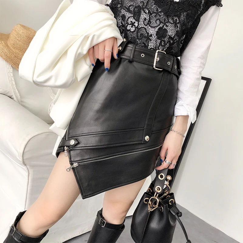 TWOTWINSTYLE, асимметричные женские юбки из искусственной кожи, высокая талия, с поясом, мини-юбка на молнии, Женская мода осень, Новинка