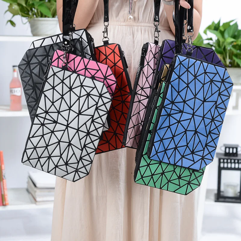 

2019 New Style Korean-style Portable Cosmetic Bag Laser WOMEN'S Bag Geometry Quilted Large-Volume Washed Storgage Bag