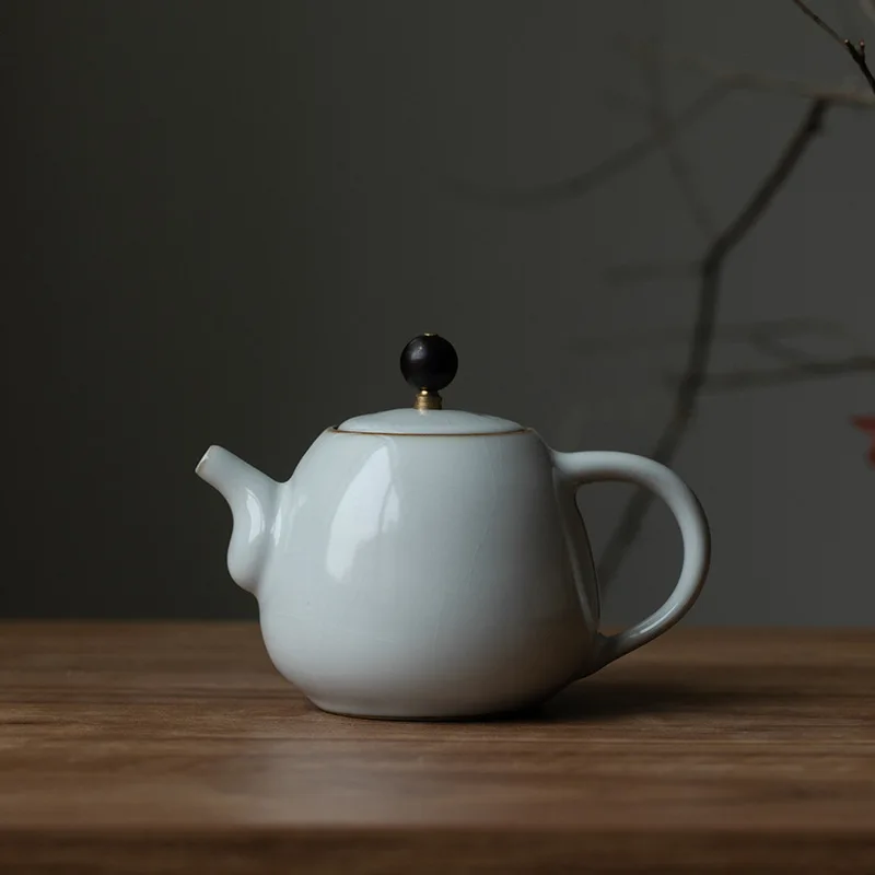 

Yuebai-Ru Kiln Teapot, Can be Raised, Breathable Kung Fu Tea Set, Ceramic Tea, Chinese Tea Pot, 280ml