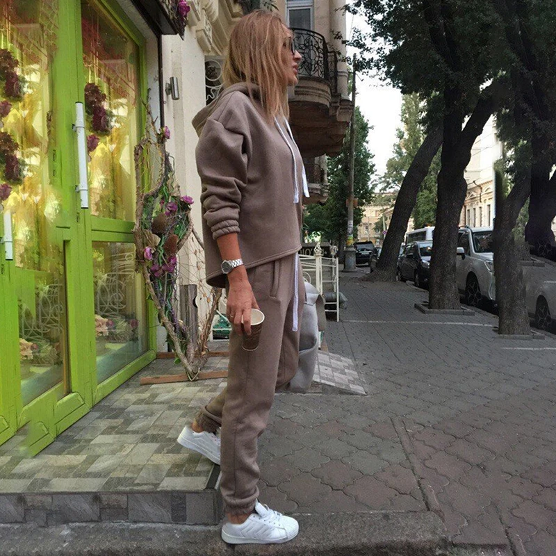 2 piece sets New fashion Casual suits autumn hooded pullover fleece & loose pants two-piece set women solid hoodies + trousers