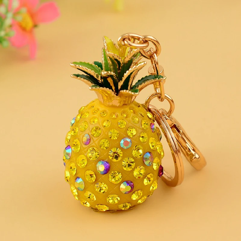 

Shine Stone Pineapple Keychain Men Fruit Key Chain Gold Color Chains Circle Key Ring Colorful Crystal Dangle Cute Jewelry Gifts