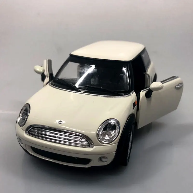 Newray 1/24 Scale Car Model Toys Mini Cooper Diecast Metal Car Model Toy For Collection,Gift,Kids