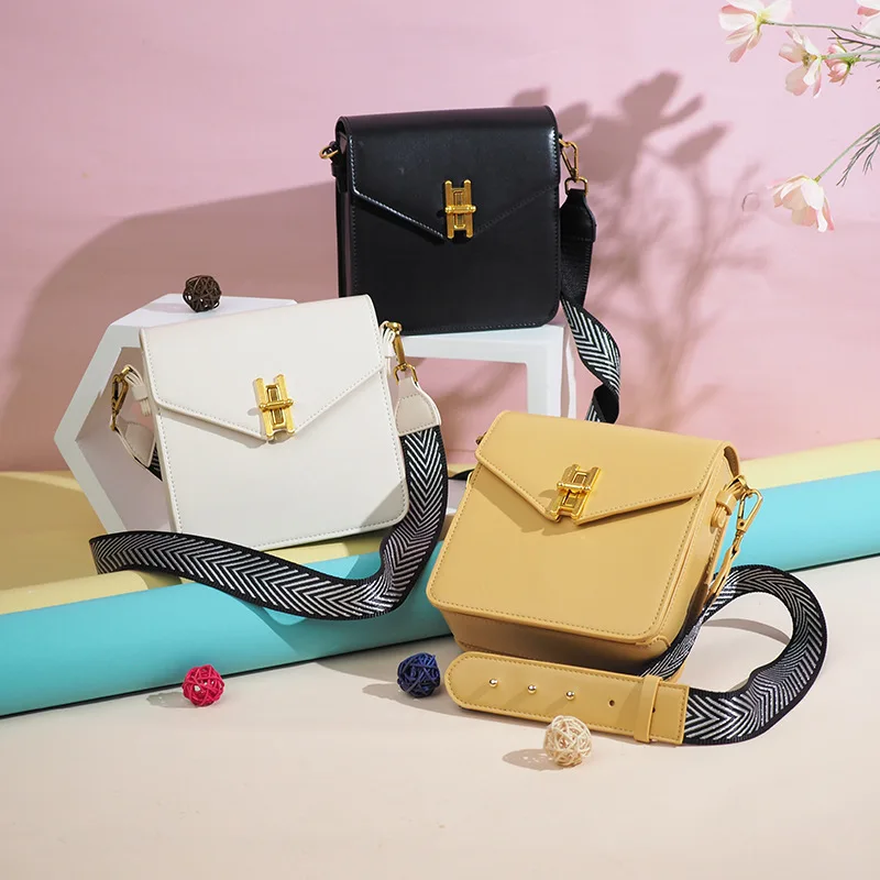 

Bag 2019 New Style Shoulder Square Sling Bag Simple Lock Shoulder Mini Bag Fashion Wide Strap Envelope WOMEN'S Bag