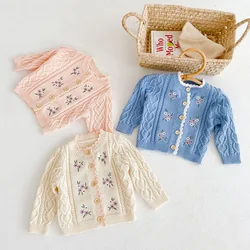 Veste avec petites fleurs brodées pour bébé fille, Cardigans en tricot, nouvelle collection automne 2021 