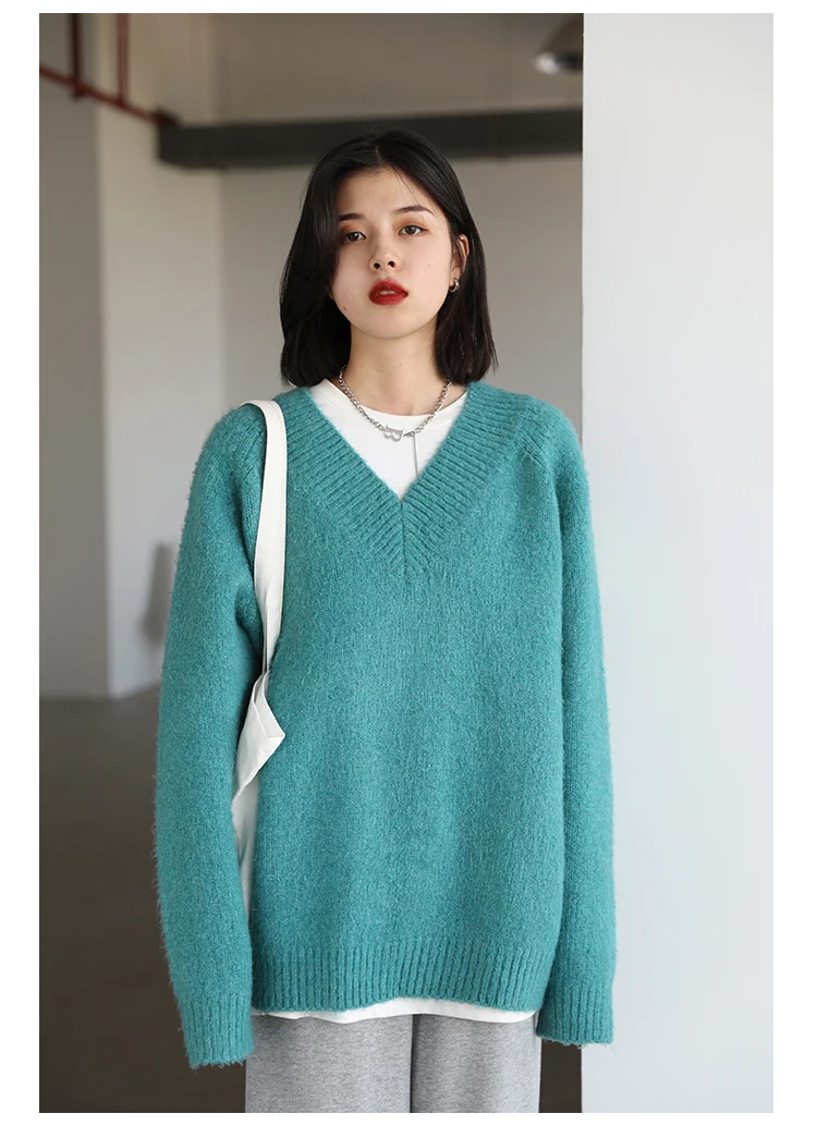 V-neck Knit Sweater  Women's Knitted Solid V Neck Casual Plus Size Female Loose Long Sleeve Pullovers Female Tops Lady Autumn Winter Sweaters for Woman in Blue