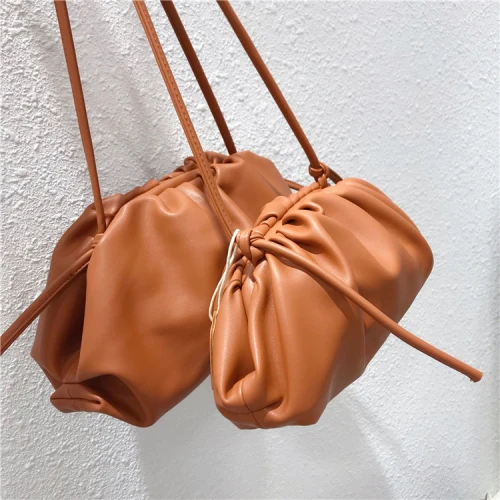 Brown-M Шикарные сумки для пельменей, на плечо, косой клатч, новая женская сумка, простая облачная сумка, сумки через плечо - Цвет: Brown-M