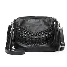 Женская сумка из натуральной кожи,, с кисточками, на одно плечо, маленькая, из овчины, с заклепками