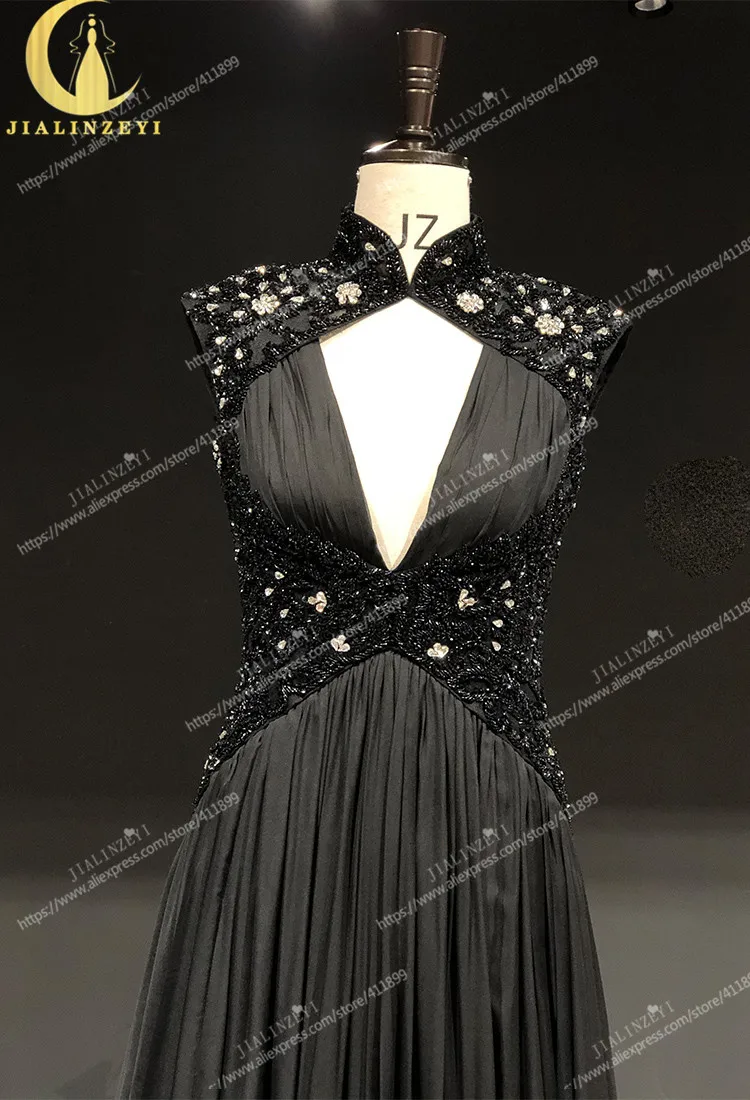 green emerald velvet dress Look 31  ELIE SAAB