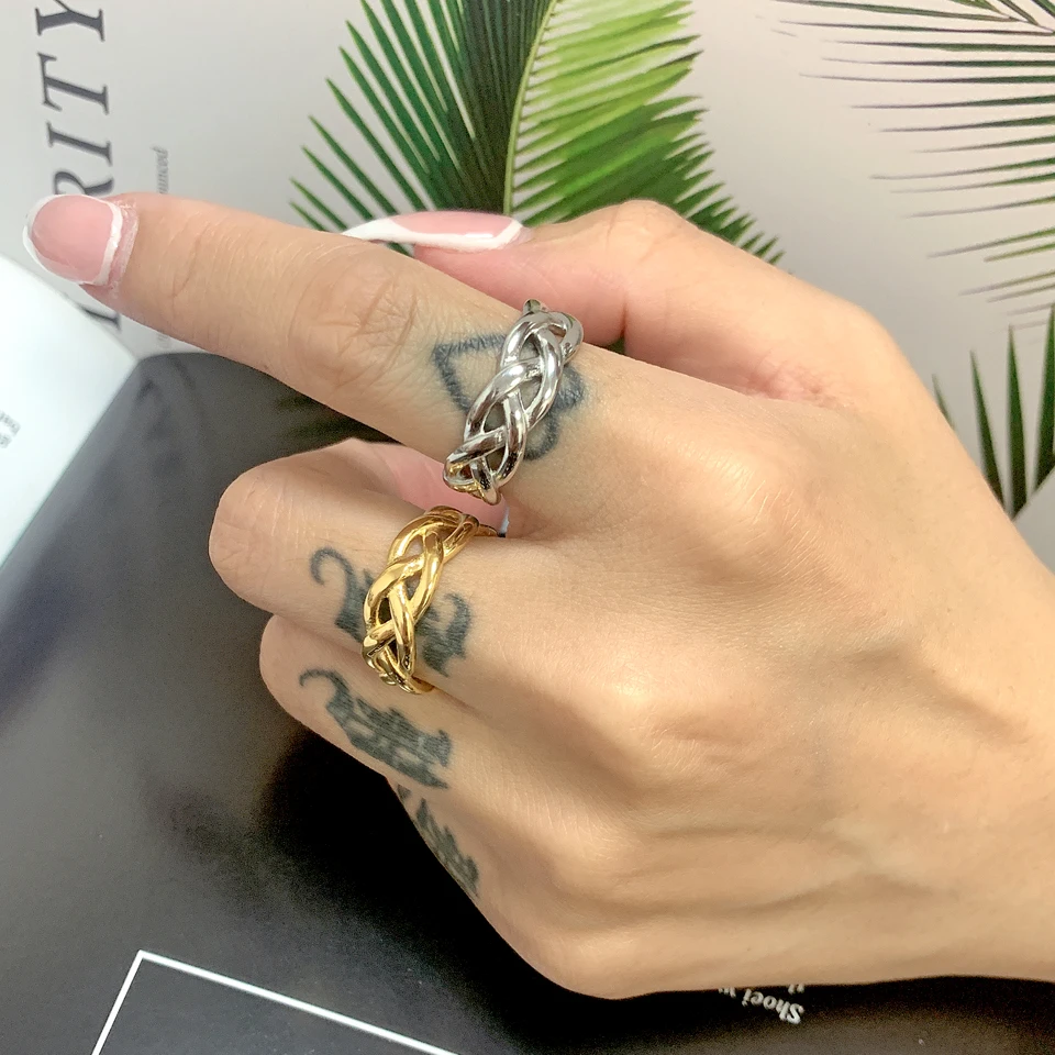 Fashion 18 k Creative Brand Multilayer Stainless Steel Rings for Women Charm Metal Golden Finger Charm Ring Jewelry Party Gift