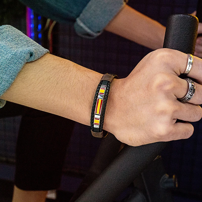 13419656080_113251234