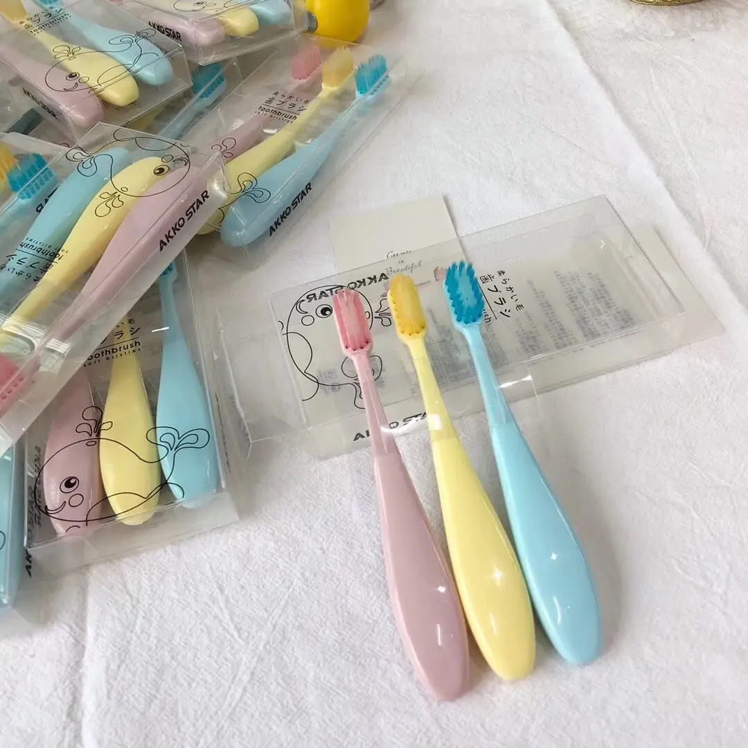 

A Generation of Fat Wechat Business Hot Selling Japanese Style Macarons Three Bottles CHILDREN'S Toothbrush Set Creative Big Hea