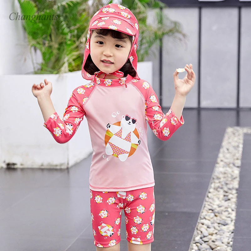Новые модели, купальник из двух частей для девочек 1-9 лет, розовый купальник с длинным рукавом и принтом медведя, купальный костюм с шапочкой для маленьких девочек