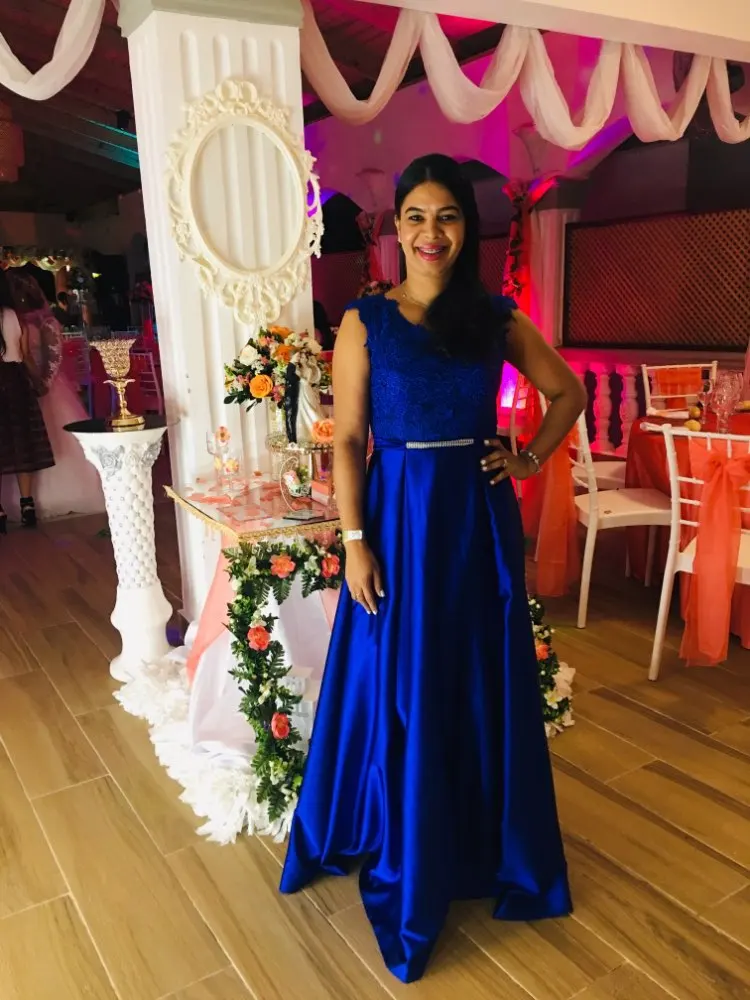 UTB8h7U_kwnJXKJkSaelq6xUzXXaY