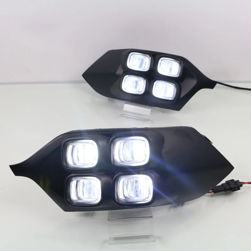 

LED Daytime Running Light For Mitsubishi Pajero Sport 2016 2017 2018 Yellow Turn Signal Function 12V Car DRL Fog Lamp Decoration