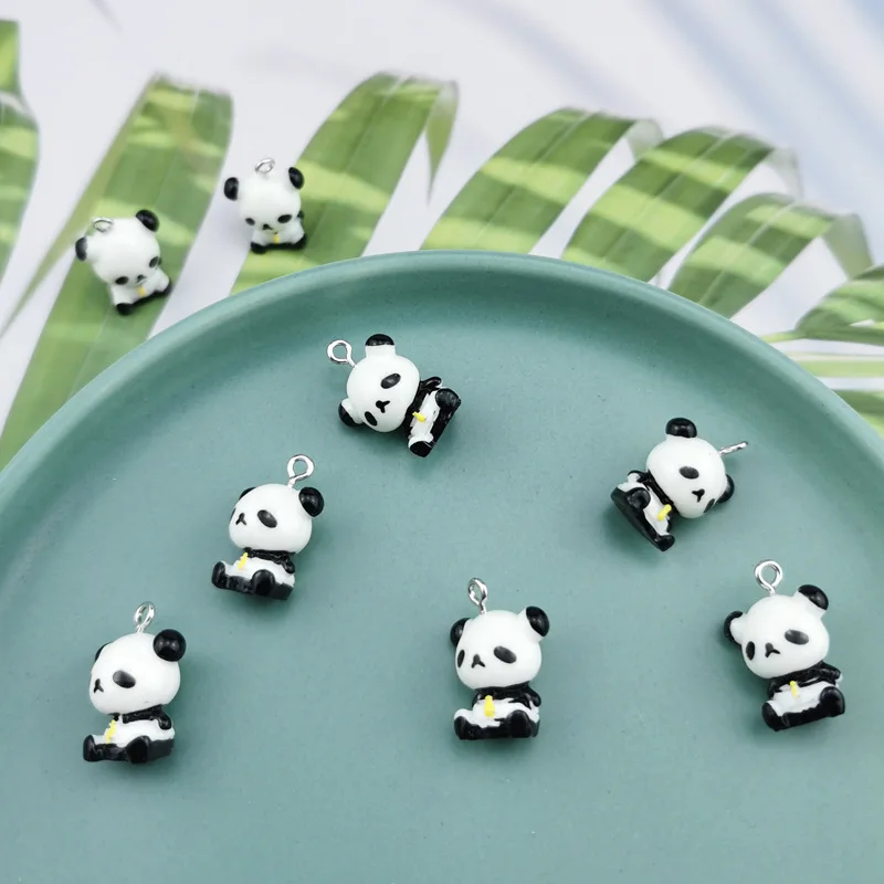 

Daimeng Three Dimensional Sitting Panda Pendant DIY Resin Jewelry Earrings Pendant Keychain Material Accessories