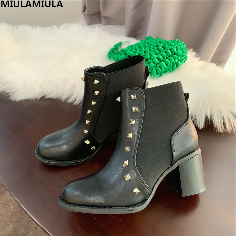 

MIULAMIULA Brand Designers 2019 Winter Luxury Rivet Decoration Genuine Leather Platform 7 cm Short Ankle Boots Women Shoes 35-40