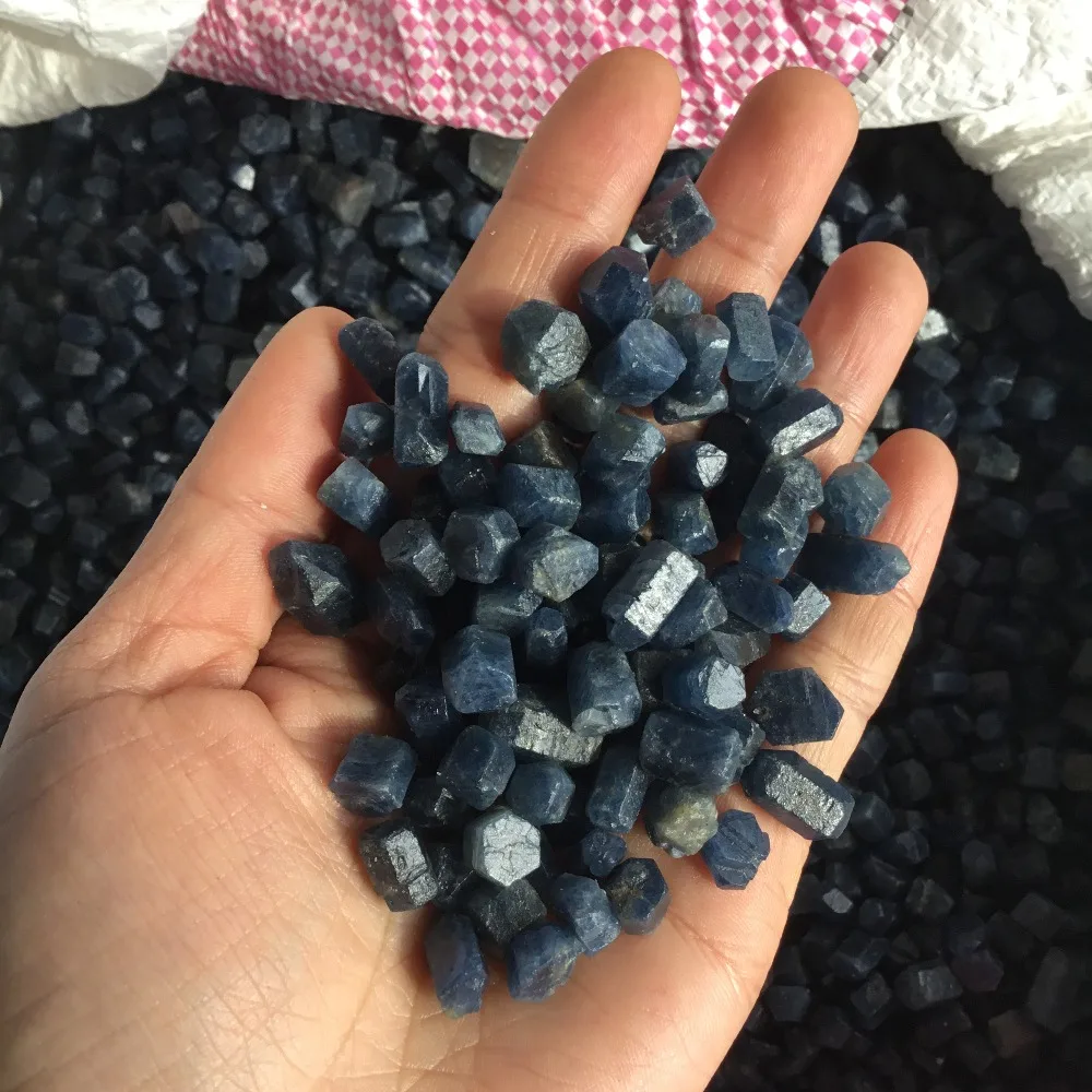 Натуральный Синий корунд и красный грань грубый образец мнералы