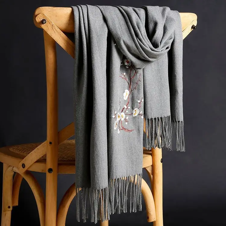 Кашемировые теплые шарфы с кисточкой для женщин осень новая вышивка одноцветная длинная обертывания женский шарф женский шаль Зимний Шарф