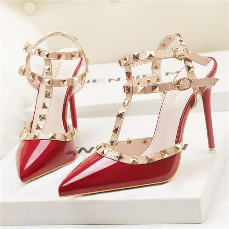 

Women Pumps Ladies Sexy Pointed Toe High Heels Fashion Studded Stiletto Rivet High Heel Sandals Shoes Large Size