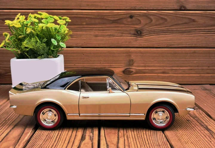 Fine 1:18 Соединенные Штаты 1967 Z28 Ретро мышечная модель машины из сплава коллекция моделей