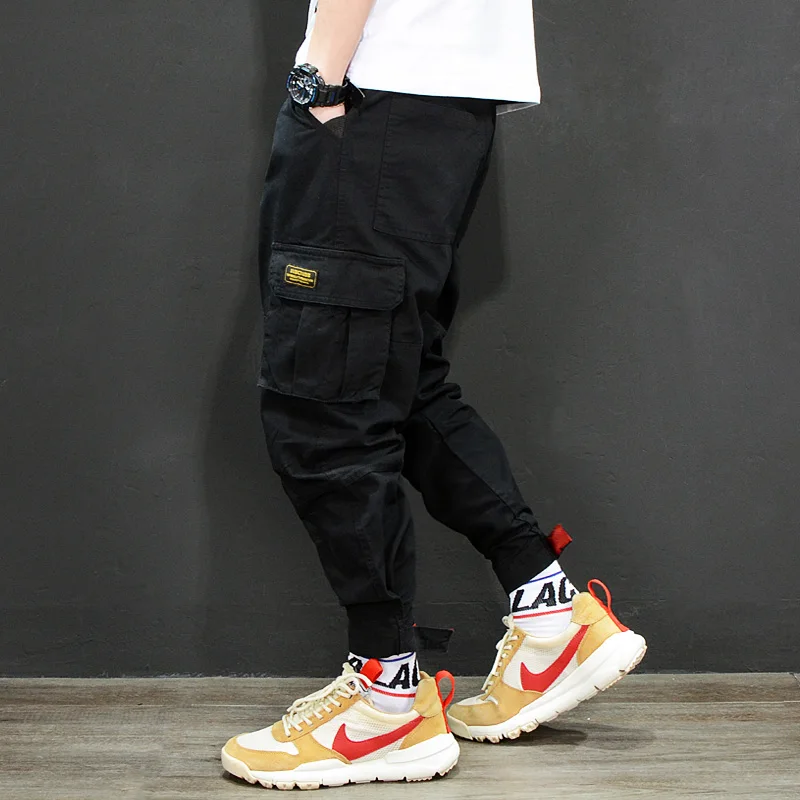 

Style Fashion Mens Japanese Jeans Jogger Pants Red Black Green Color Loose Fit Multi Pockets Cargo Pants Men Hip Hop Jeans Homme