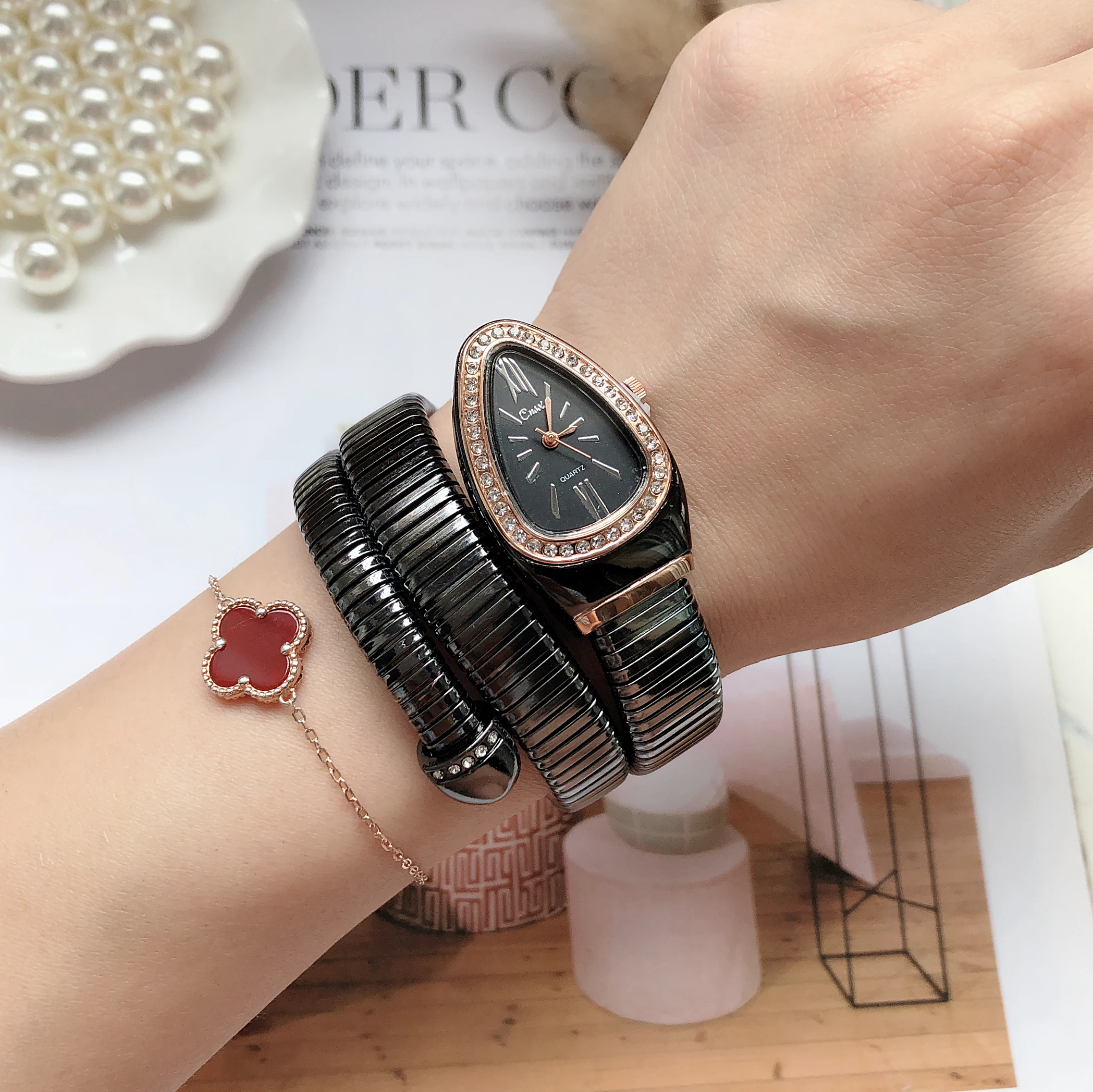 Cool Snake Bangle Watches Women Fashion Infinity Bracelet Watch Vogue Girls Brand Quartz Clock Religios Reloj Montre femme | Наручные