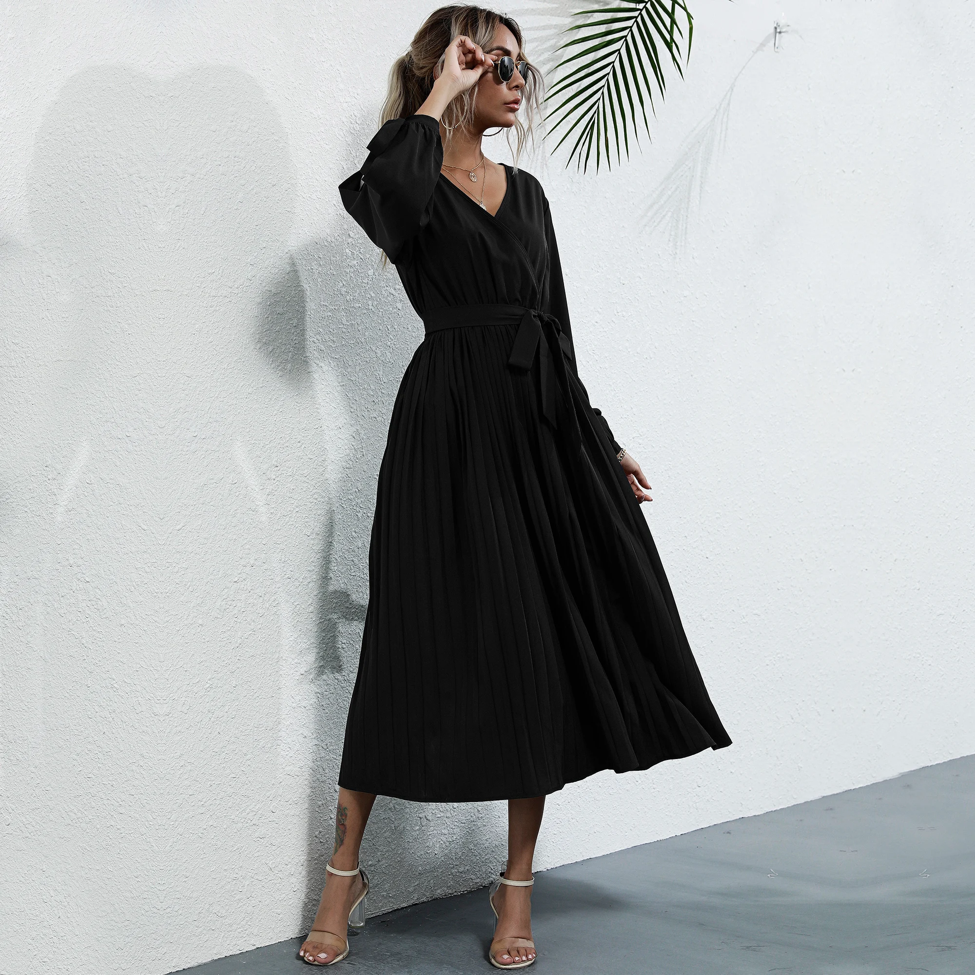 

Best selling new solid color ladies long-sleeved dress hollow hedging long mid-waist fashion commuter black dress women