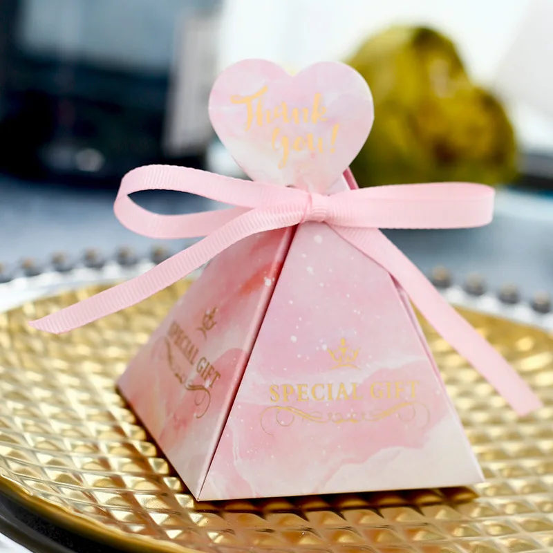 

New Triangular Pyramid Wedding Favors and Gift Box with Thanks Card Candy Boxes Gift Packaging Bag Party Decoration