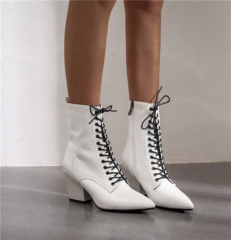 

2019 Fashion Crocodile Plaid White Black Winter Shoes Women Block High Heel Pointed Toe Cross Tie Ankle Motorcycle Boots