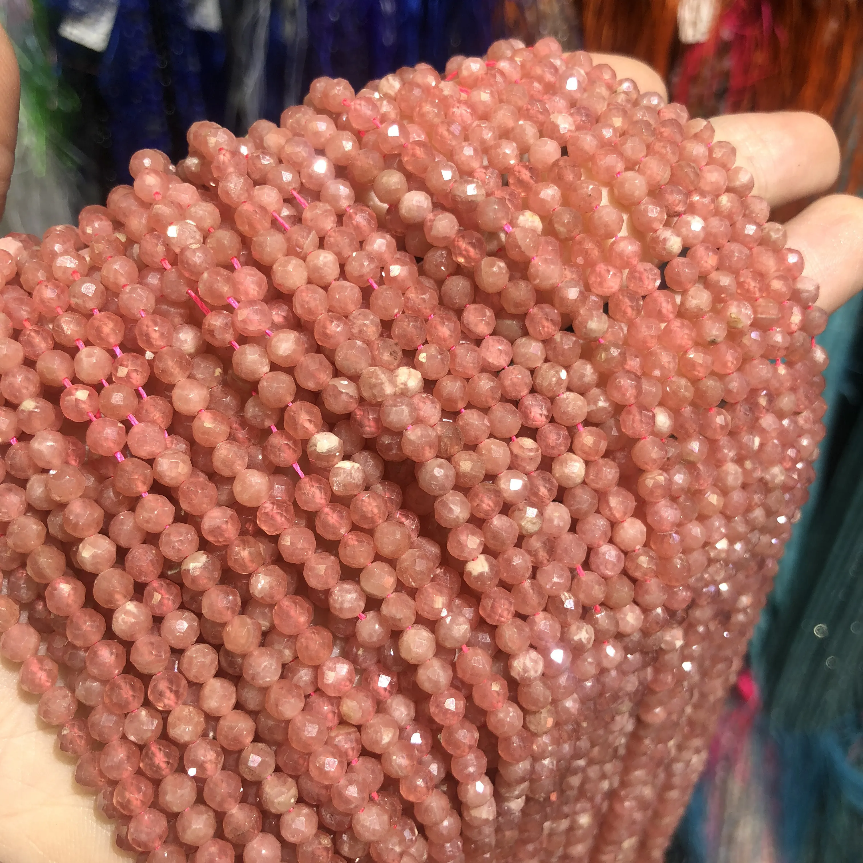 Оптовая продажа блестящие красные граненые круглые бусины из натурального камня