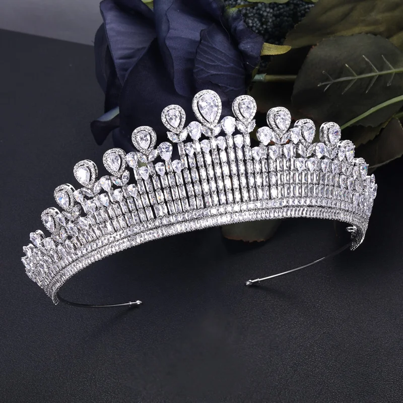 

Accking luxury Fashion Wedding Headpieces cube zircon Bridal Hair Accessories Retro Tiaras Crown Wholesale