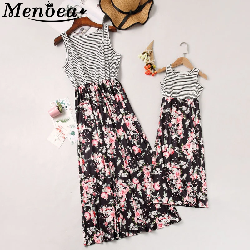

Mother daughter dresses 2019 Parent Child Outfits Look Sleeveless Patchwork Floral Belt Long Dresses Family matching clothes