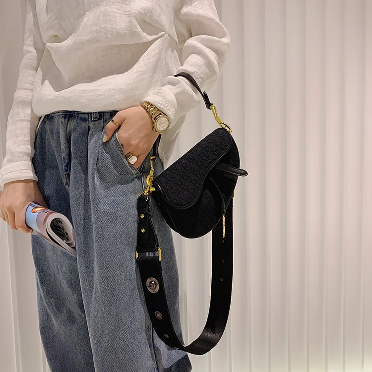 

2019 New Fashion Women Shoulder Handbag Canvas VELOUR Black Red Vintage Geometric Saddle Luxury Brand Designer Bag