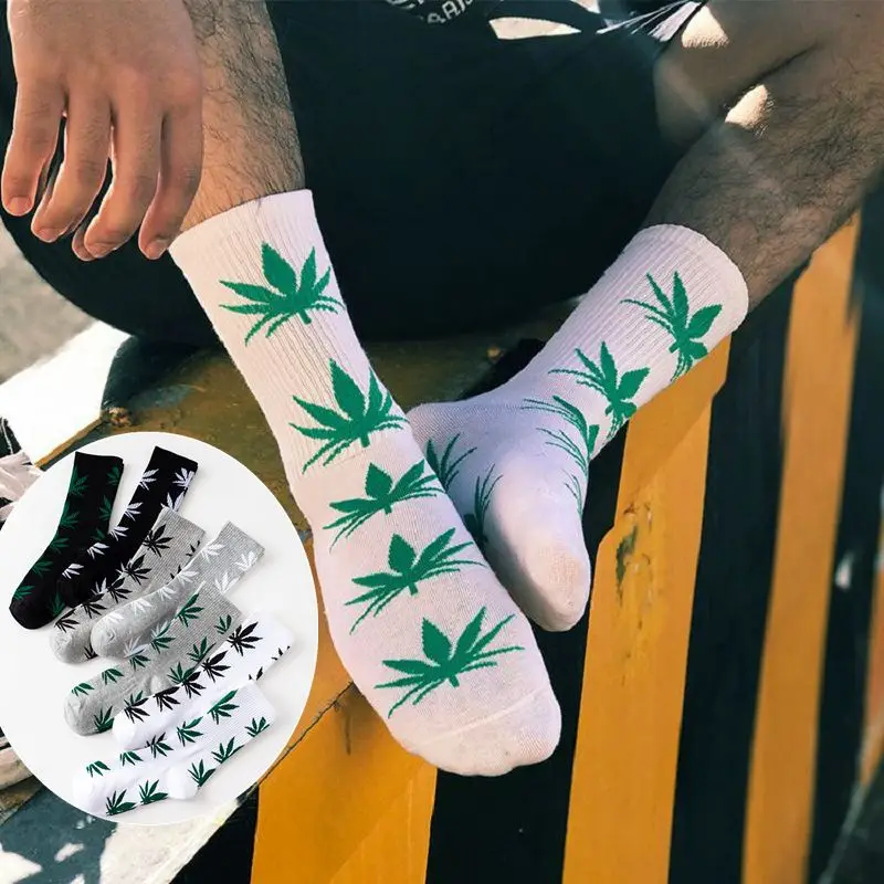 

2020 Fashion comfortable cotton socks leaf maple leaves casual long paragraph hemp weed socks unisex Skateboard Hip Hop