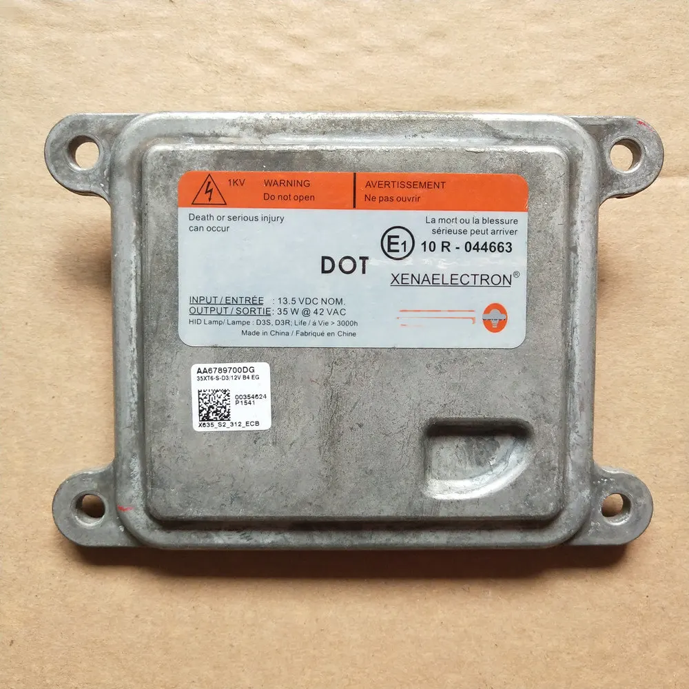 Genuine Ford Focus ST170 Xenon Headlight Blast//Unidad de lastre-Usado