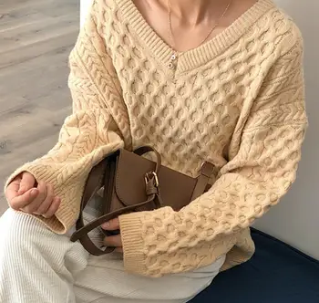 

V neck twisted sweater long sleeve knitted pullover sweater
