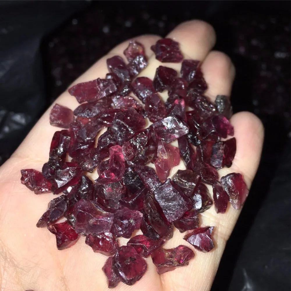 Garnet tumbled stones rough (3)