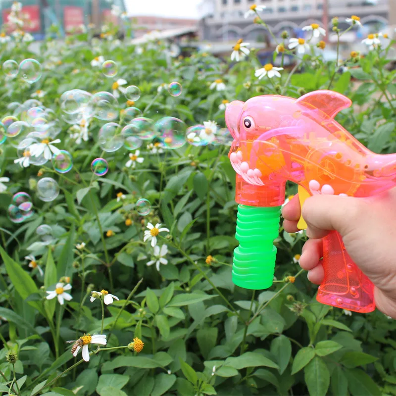 Прозрачный ручной флэш-Дельфин инерционный пистолет для мыльных пузырей с двумя бутылками воды детская игрушка стойло Лидер продаж