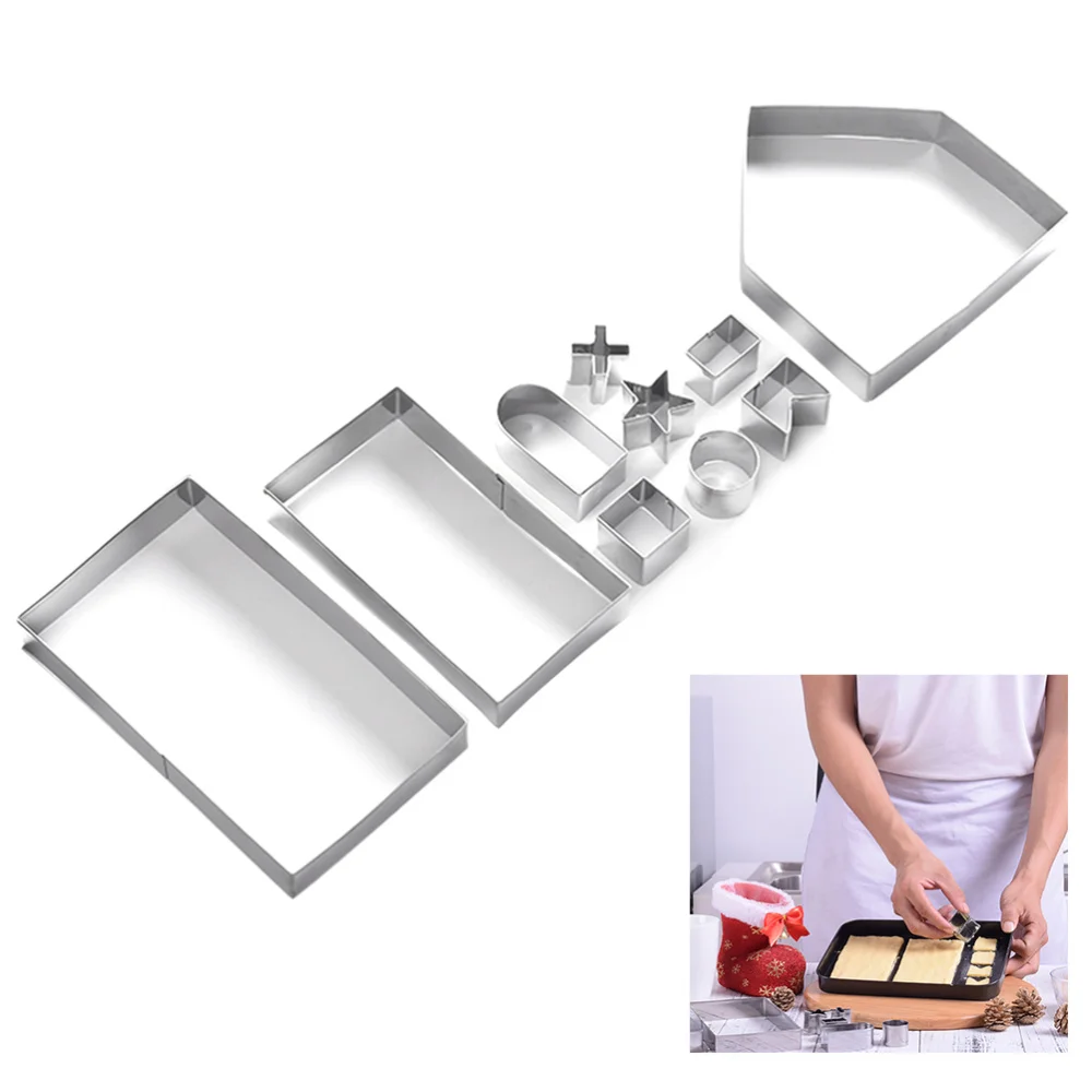 18pcs Christmas Theme Cake Molds Stainless Steel Cartoon 3D Biscuit Baking Tools Cookie Cutter Set for Xmas Bakery Party