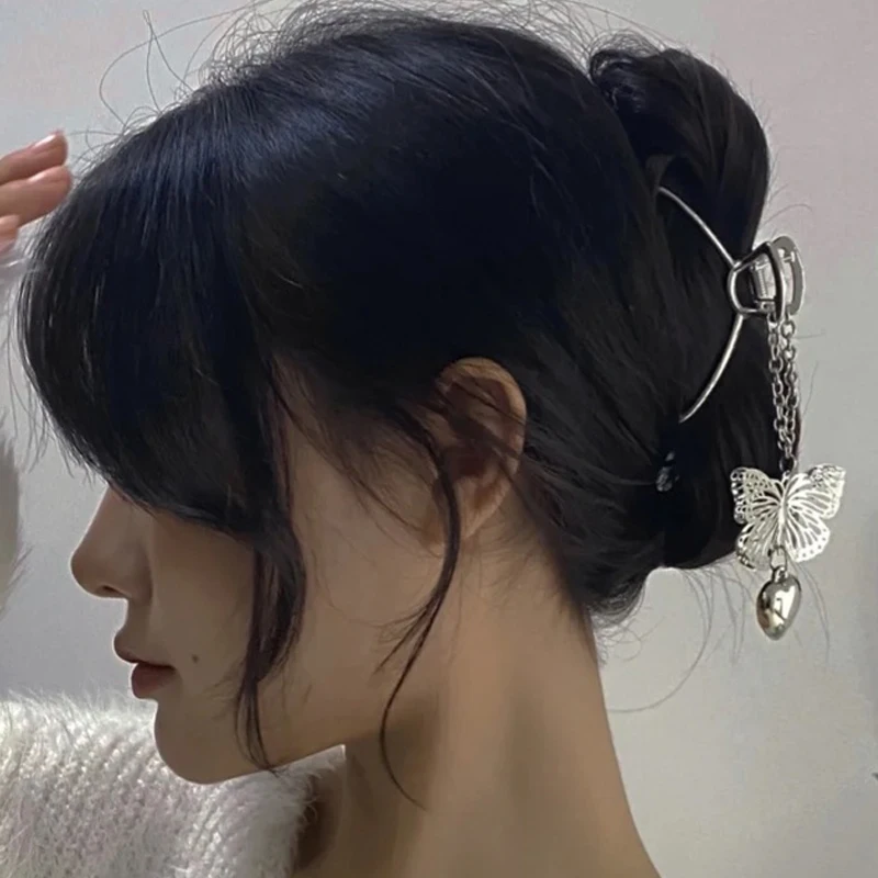 

Ladies Love Butterfly Love Catch Clip Tassel Pendant Metal Catch Clips Personality Hollow Quality Disc Hair Shark Hair Clips