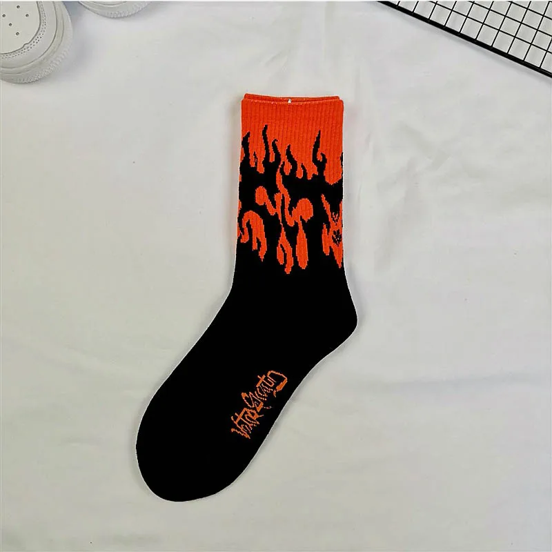 Korean style fashion Harajuku street hip hop socks unisex Funny Men Socks happy skateboard flame Women socks - Цвет: 4