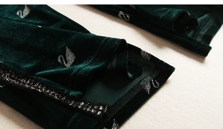 12121646356_650966343