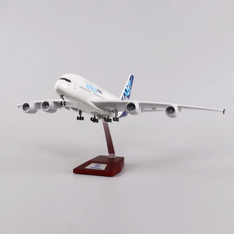 

46cm Airliner A380 Model Plane China Southern Airlines Shining Pulley + Only Base 1: 160 Assembled Lufthansa the United Arab Emi
