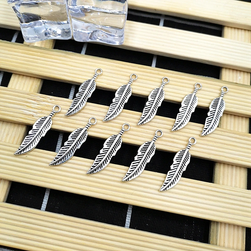 

50pcs / 1Pack Personality Jewelry Pendant Accessories Silver Leaf Model Metal Jewelry Keychain Necklace Ornament