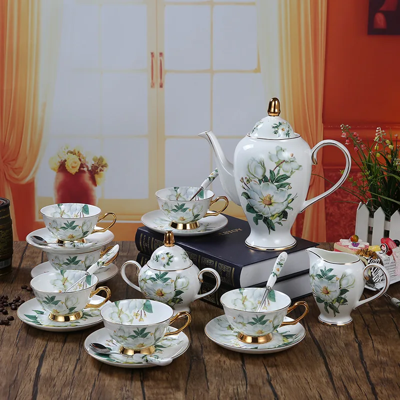 

Handmade Gold-painted Coffee Set, European-style Bone China Coffee Cup and Saucer, Fashion Classic Gift Set Bone China Tea Set